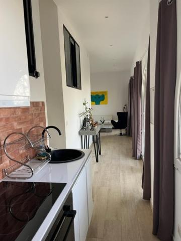 Superbe Appartement Grande Corniche Vue Sur Mer Nice A 4 Min Du Centre Ville エクステリア 写真